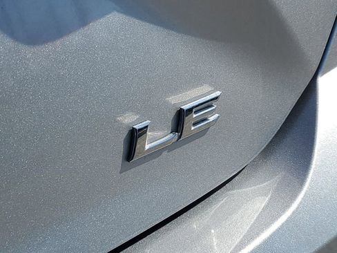 Used 2025 Toyota Camry LE image 6