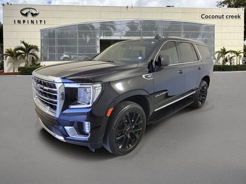 Used 2024 GMC Yukon SLT w/ SLT Luxury Package AWD/4WD image 2