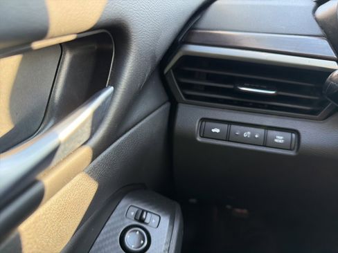 Used 2024 Nissan Altima 2.5 SV image 25