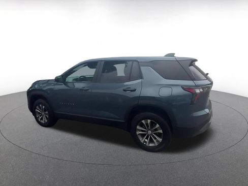 Used 2025 Chevrolet Equinox LT FWD image 10