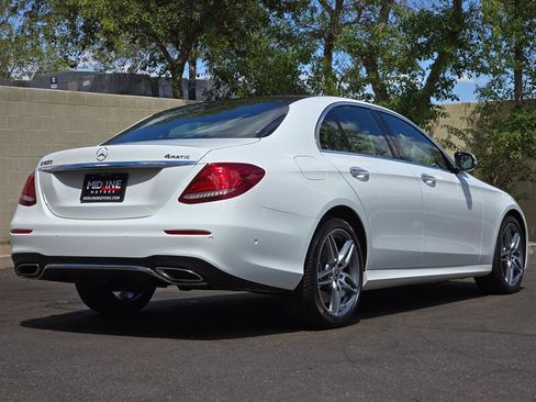 Used 2018 Mercedes-Benz E 400 4MATIC Sedan w/ Premium 1 Package image 9