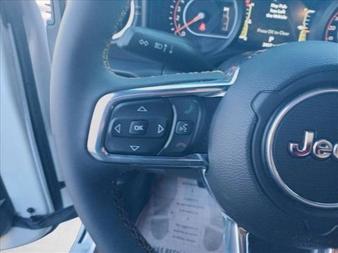 Used 2025 Jeep Wrangler Sahara w/ Technology Group image 20