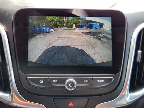Used 2018 Chevrolet Equinox Premier FWD image 13