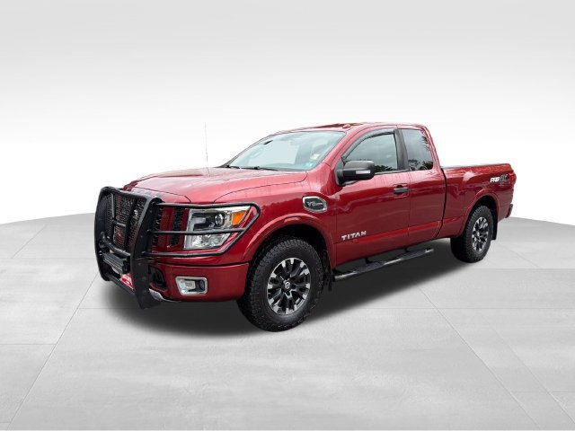 Used 2017 Nissan Titan PRO-4X AWD/4WD image 4