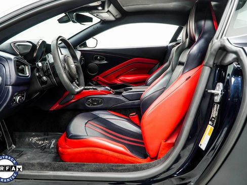 Used 2020 Aston Martin V8 Vantage Coupe image 37