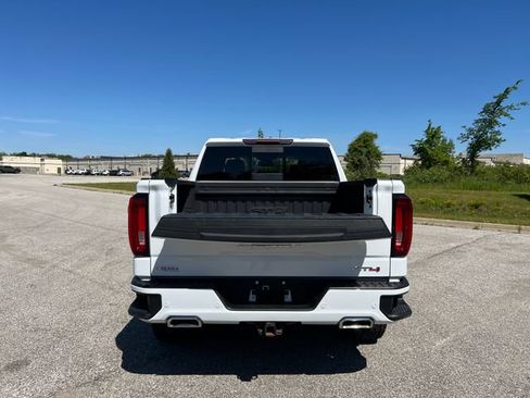 Used 2024 GMC Sierra 1500 AT4 w/ AT4 Premium Package AWD/4WD image 10