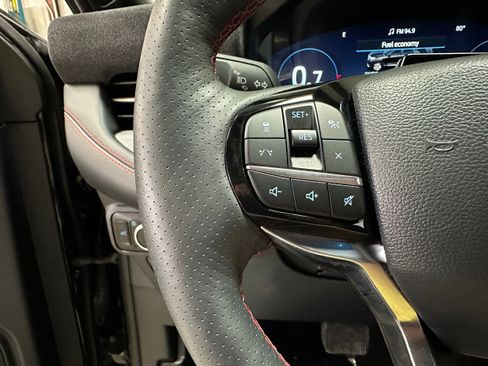 Certified 2025 Ford Explorer ST-Line image 15