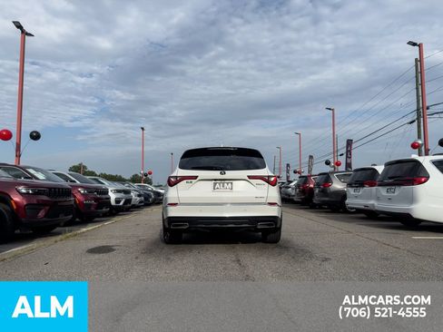 Used 2024 Acura MDX SH-AWD w/ Advance Package image 16