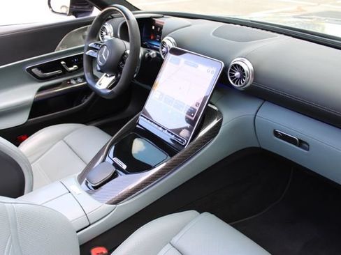 Used 2022 Mercedes-Benz SL 63 AMG 4MATIC image 13