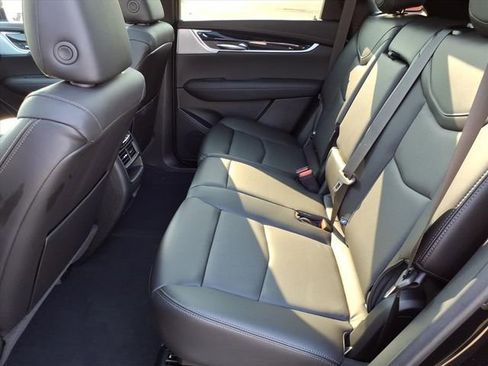 New 2025 Cadillac XT5 Premium Luxury w/ LPO, Floor Liner Package image 7