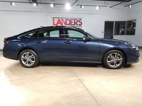 Used 2024 Honda Accord EX image 8
