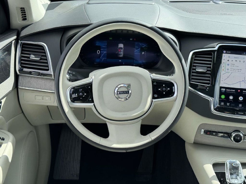 Certified 2025 Volvo XC90 T8 Ultra w/ Protection Package Premier AWD/4WD image 12