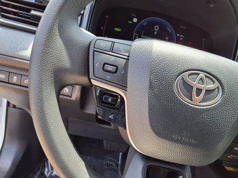 Used 2026 Toyota Camry LE FWD image 20