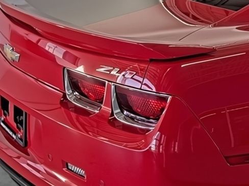 Used 2013 Chevrolet Camaro ZL1 w/ Gray Stripe Package RWD image 15