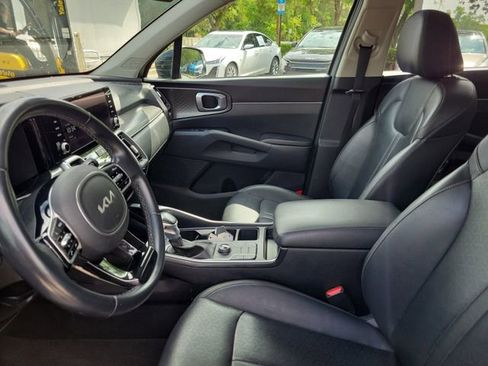 Used 2023 Kia Sorento S w/ Panoramic Sunroof Package FWD image 13