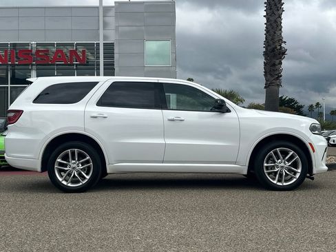 Used 2023 Dodge Durango GT image 3
