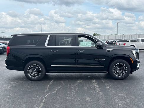 New 2026 GMC Yukon XL Elevation w/ Elevation Premium Package AWD/4WD image 7