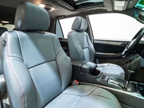 Used 2004 Toyota 4Runner SR5 image 13