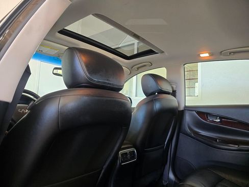 Used 2016 INFINITI QX50 AWD w/ Premium Package image 25