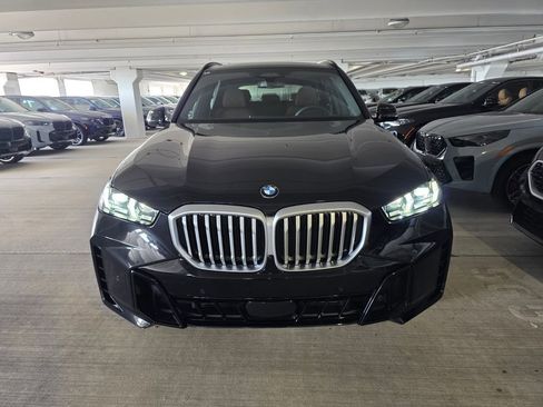 New 2026 BMW X5 sDrive40i w/ M Sport Package RWD image 2
