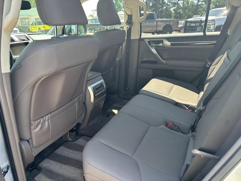 Used 2019 Lexus GX 460 Premium AWD/4WD image 13