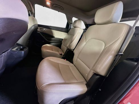 Used 2018 Hyundai Santa Fe Limited AWD/4WD image 29