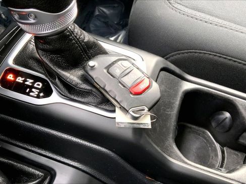 Used 2021 Jeep Wrangler Unlimited Sport image 11