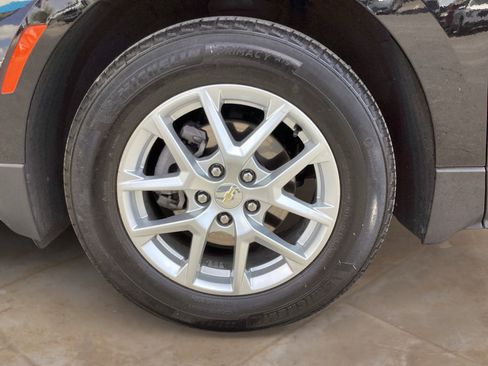 Used 2024 Chevrolet Equinox LS image 30