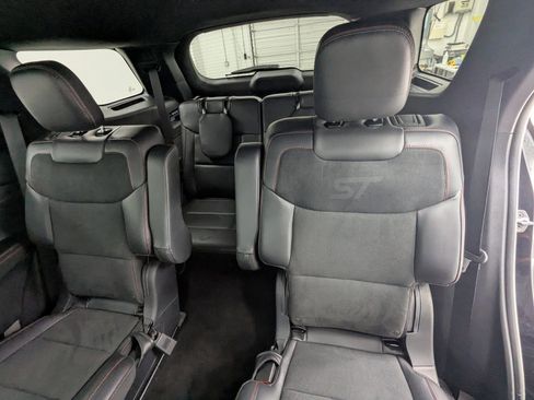 Used 2025 Ford Explorer ST image 21