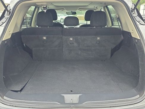 Used 2018 Nissan Murano SV w/ Premium Package image 9