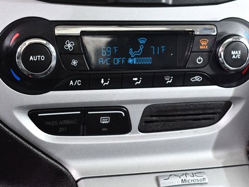 Used 2014 Ford Focus SE w/ Equipment Group 201A image 30