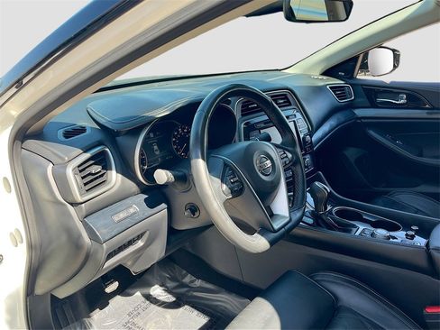 Used 2023 Nissan Maxima Platinum w/ Sport Mat Group image 9