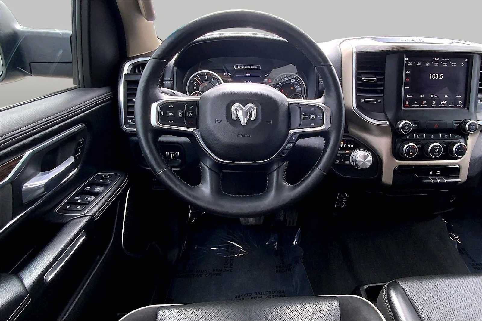 Used 2019 RAM 1500 Laramie AWD/4WD image 5