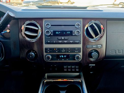 Used 2012 Ford F250 Lariat w/ Chrome Pkg image 16