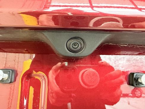 Used 2018 Jeep Grand Cherokee Limited image 9