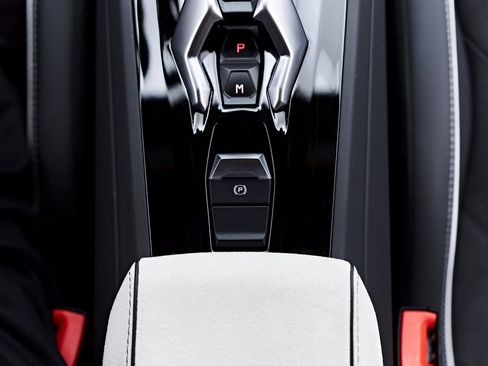 Used 2023 Lamborghini Huracan EVO image 70