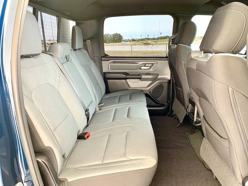 Used 2023 RAM 1500 Big Horn AWD/4WD image 24