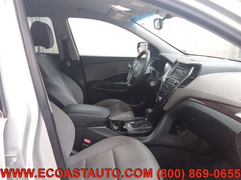 Used 2018 Hyundai Santa Fe Sport image 11