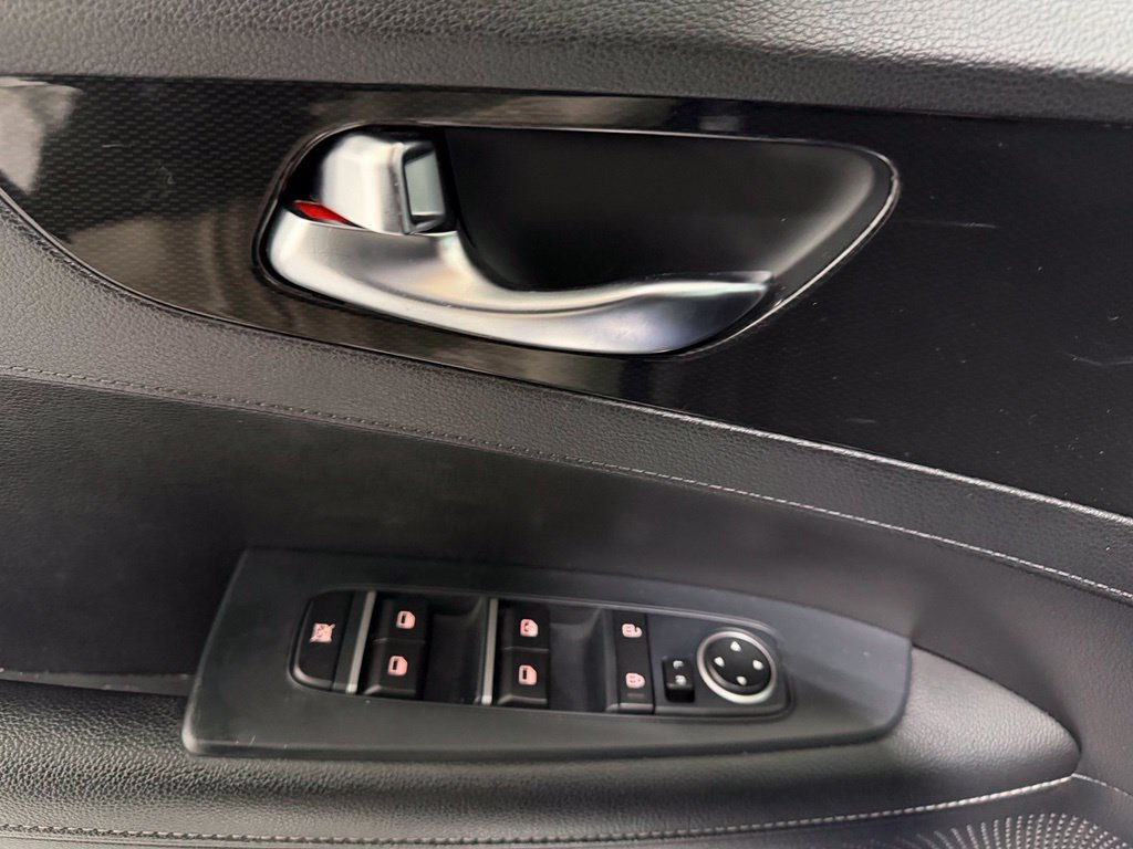 Used 2021 Kia Forte GT-Line w/ GT-Line Premium Package FWD image 11