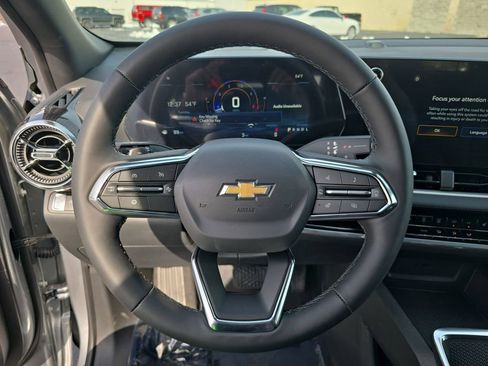 New 2026 Chevrolet Equinox LT image 17