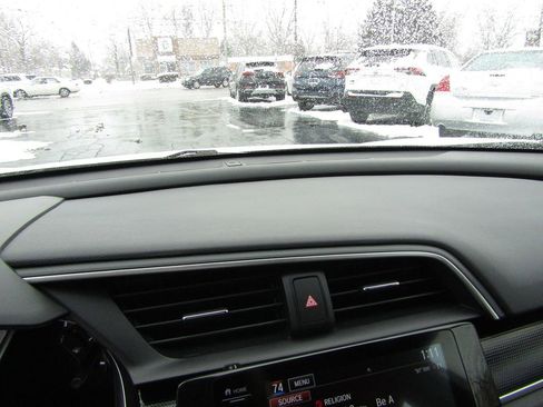 Used 2020 Honda Civic Sport image 12