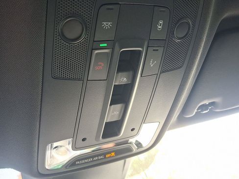 New 2025 Audi Q3 2.0T Premium image 19