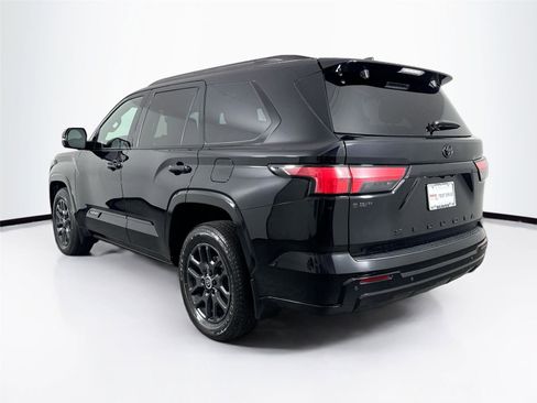 Certified 2024 Toyota Sequoia Platinum AWD/4WD image 13