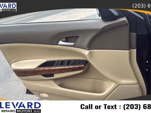 Used 2009 Honda Accord EX image 19