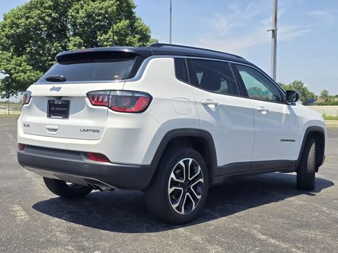 Used 2022 Jeep Compass Limited AWD/4WD image 16