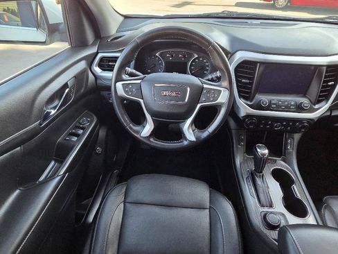 Used 2019 GMC Acadia SLT AWD/4WD image 18