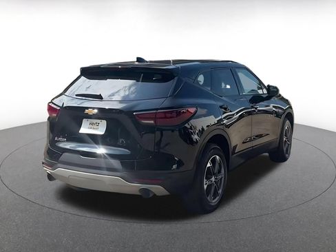 Used 2025 Chevrolet Blazer LT FWD image 11