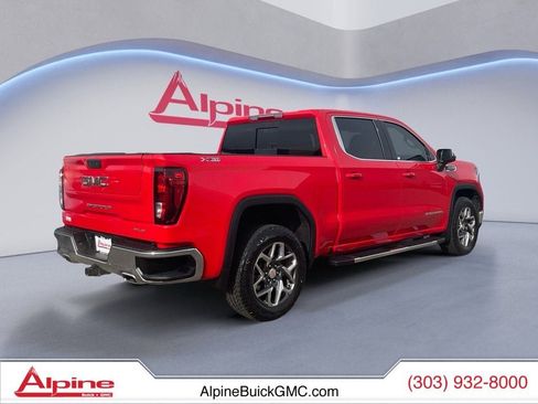 Used 2024 GMC Sierra 1500 SLE w/ Preferred Package image 5