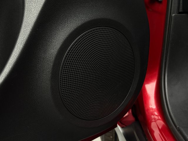 Used 2012 Nissan Juke SL AWD/4WD image 27