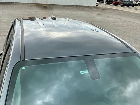 Used 2017 Chevrolet Colorado Z71 image 12